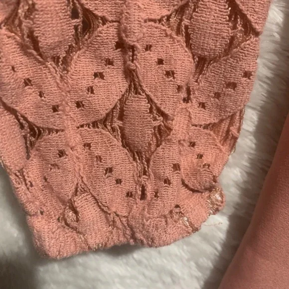 Daytrip Women's Pink Lace Sleeve‎ Blouse Top Shirt Size S - Picture 9 of 10